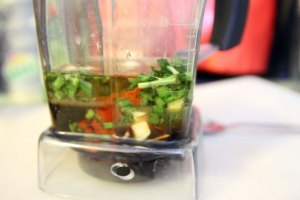 2015-honey-sriracha-chicken 010